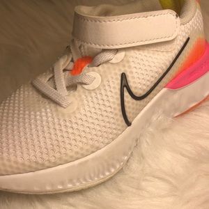 Girls Nike Renew shoe size 12